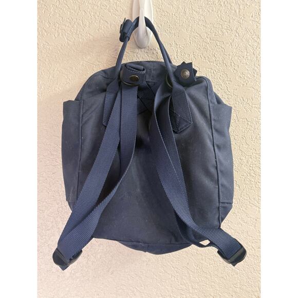 Fjallraven Re-Kånken Mini In Navy Blue/ Slate - Picture 2 of 12